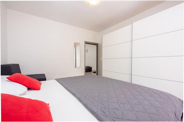 Apartment A1, for 5 persons