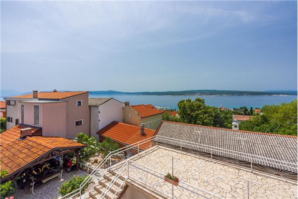 Apartment A1, for 5 persons