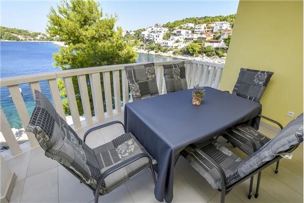 Apartment A3, for 5 persons