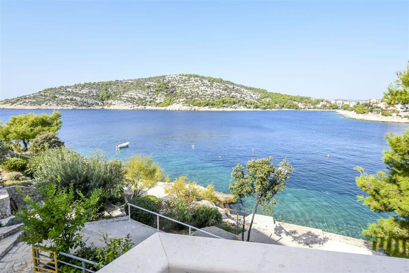 Apartment A3, for 5 persons