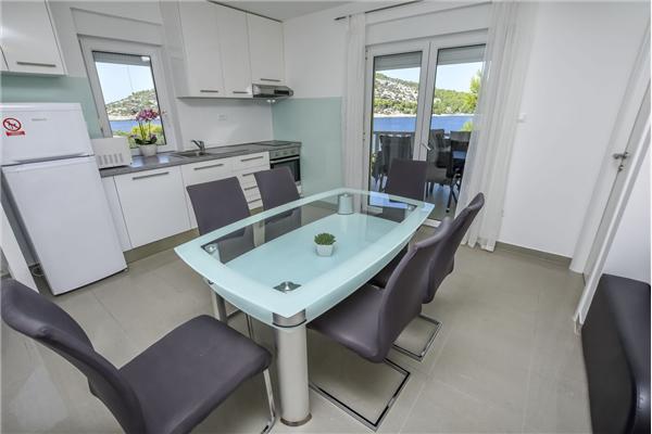 Apartment A3, for 5 persons