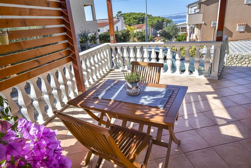 Apartment Burin