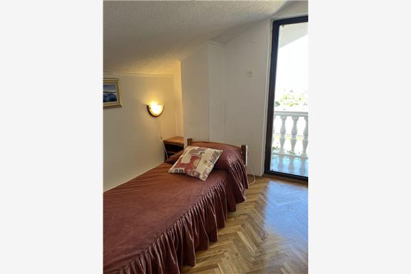 Apartment A6, for 5 persons