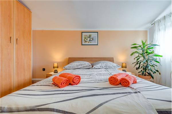 Apartment A3, for 8 persons