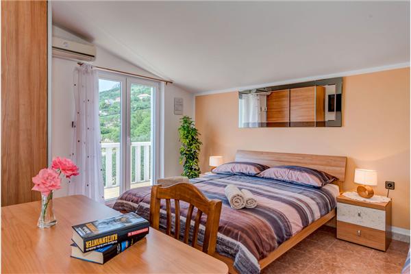 Apartment A3, for 8 persons