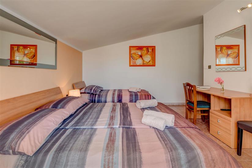 Apartment A3, for 8 persons