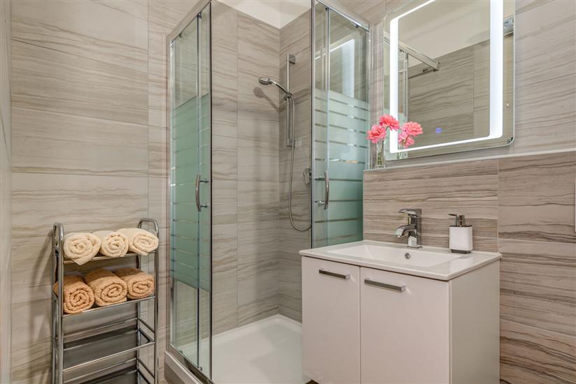 Apartment A3, for 8 persons