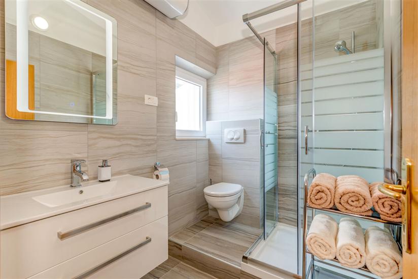 Apartment A3, for 8 persons