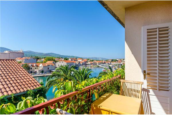 Room S4, for 2 persons