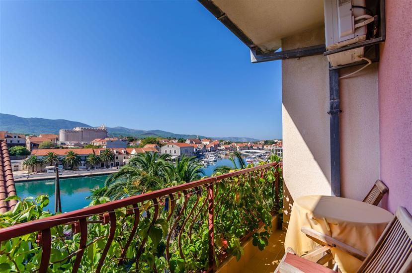 Room S5, for 2 persons