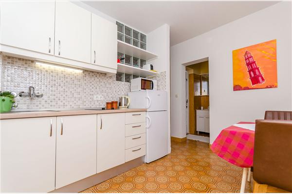 Room S6, for 2 persons