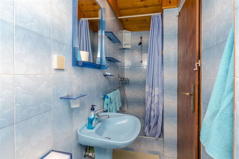 Apartment A7, for 4 persons