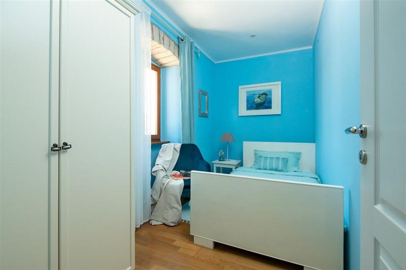 House K1, for 8 persons