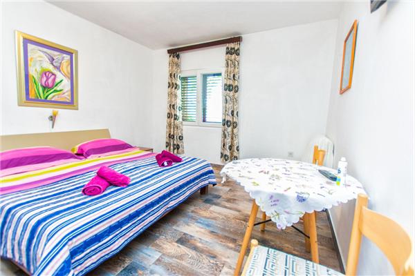 Apartment A4, for 5 persons