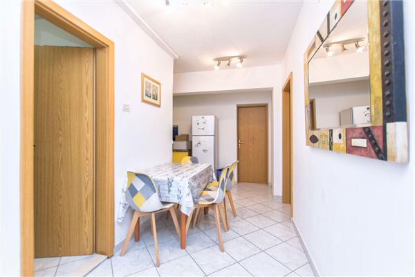 Apartment A4, for 5 persons