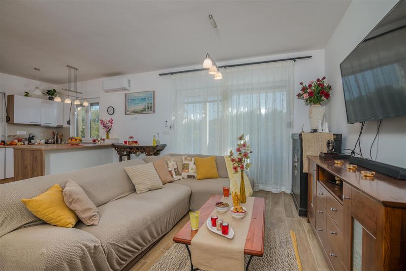 House K1, for 8 persons