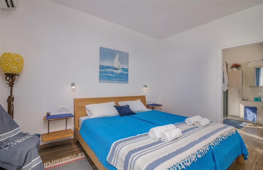 House K1, for 8 persons