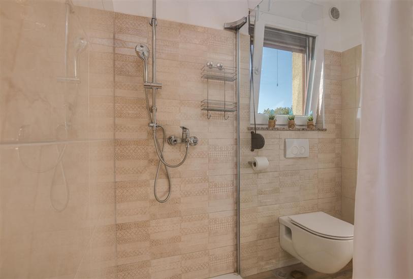 House K1, for 8 persons