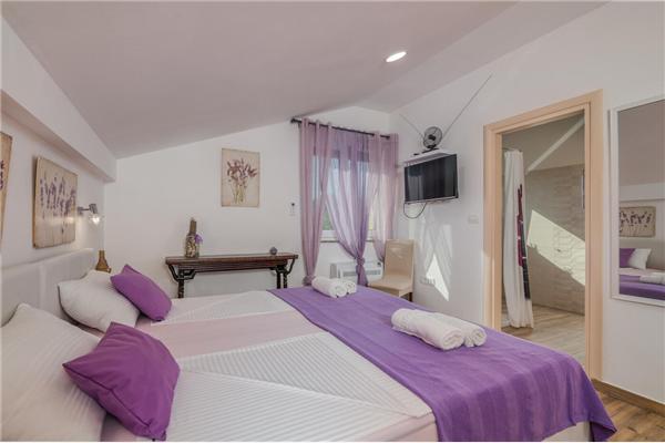 House K1, for 8 persons