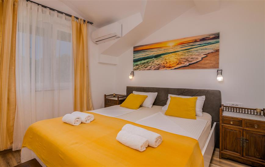 House K1, for 8 persons