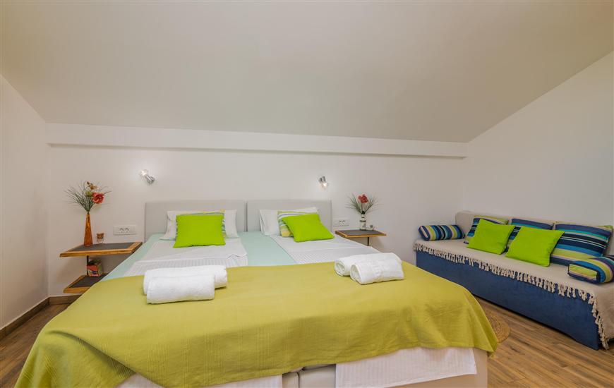 House K1, for 8 persons