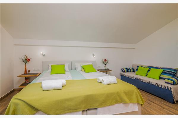 House K1, for 8 persons