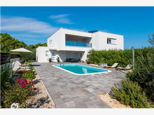 Villa Roko&Oskar Srima (Vodice), Größe 150,00 m2, Privatunterkunft mit Pool, Luftlinie bis zum Meer 250 m