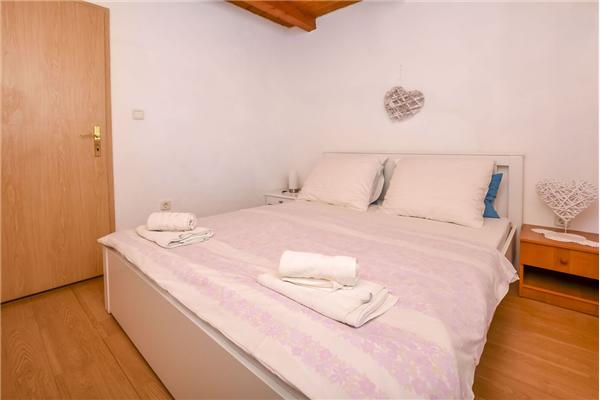 Apartment A4, for 4 persons