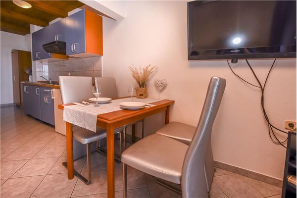 Apartment A4, for 4 persons