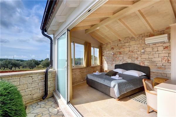 House K1, for 8 persons