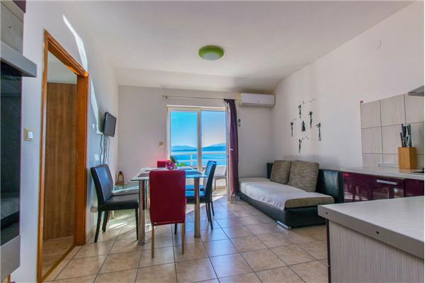 Apartment A1, for 6 persons