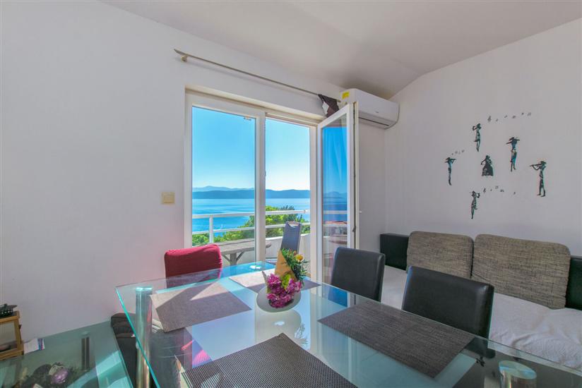 Apartment A1, for 6 persons