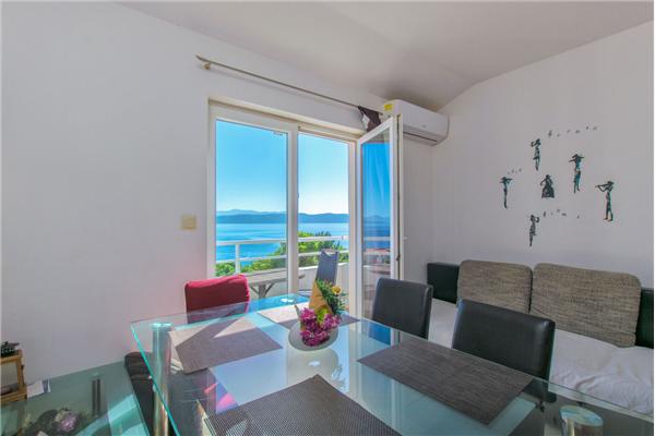 Apartment A1, for 6 persons