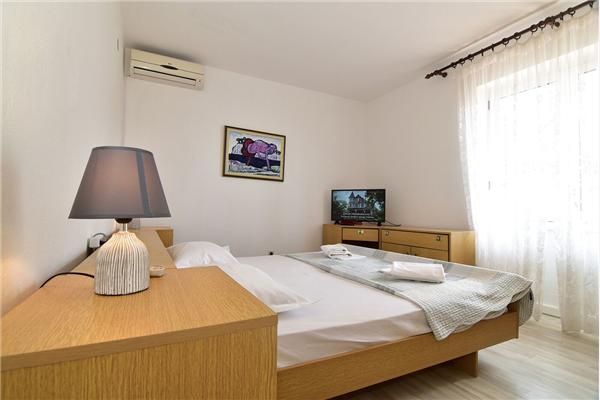 Apartment A1, for 6 persons