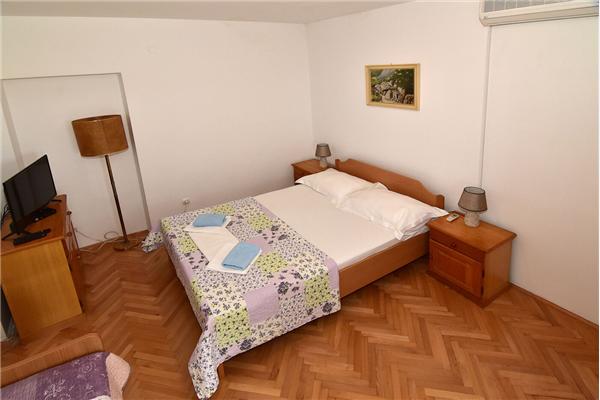 Apartment A1, for 6 persons