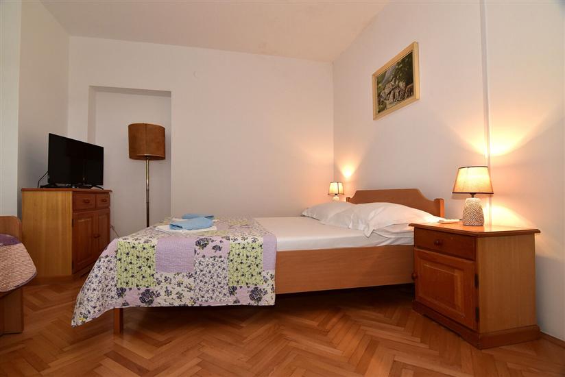 Apartment A1, for 6 persons