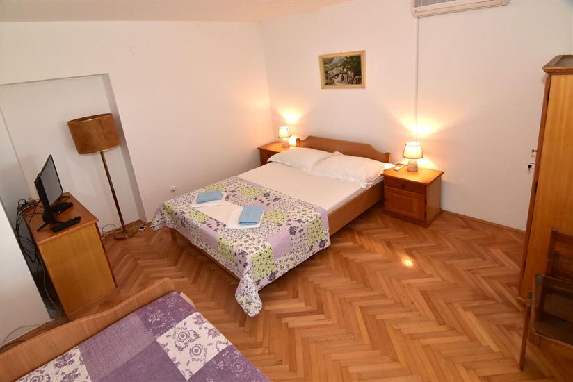 Apartment A1, for 6 persons
