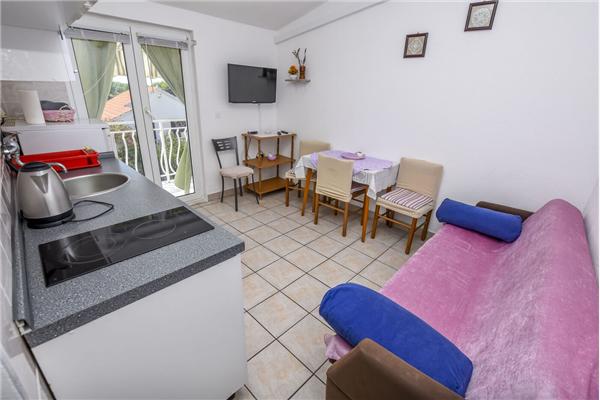 Apartment A2, for 3 persons