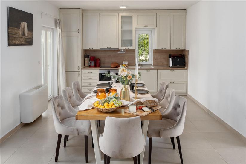 House K1, for 8 persons