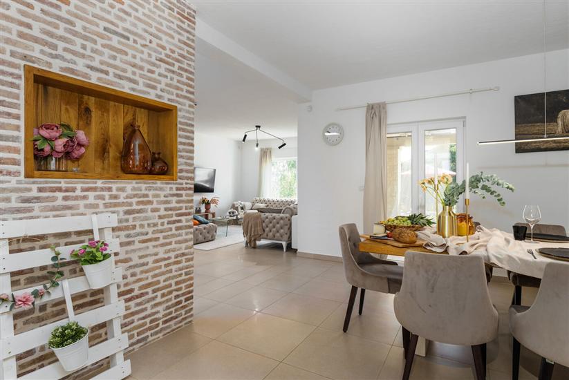 House K1, for 8 persons