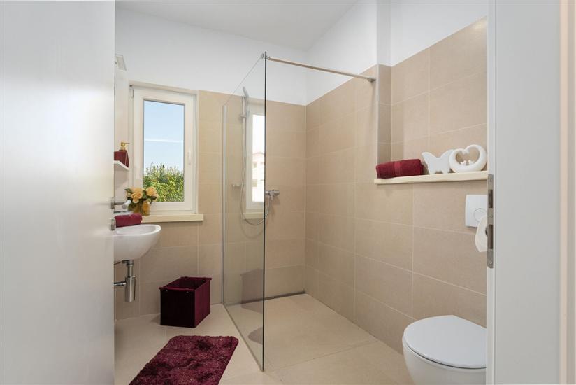 House K1, for 8 persons