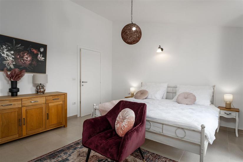 House K1, for 8 persons