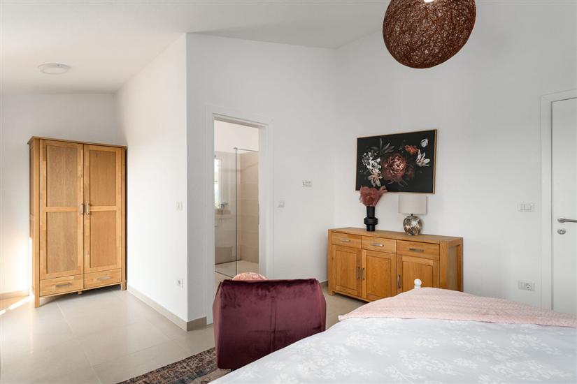 House K1, for 8 persons