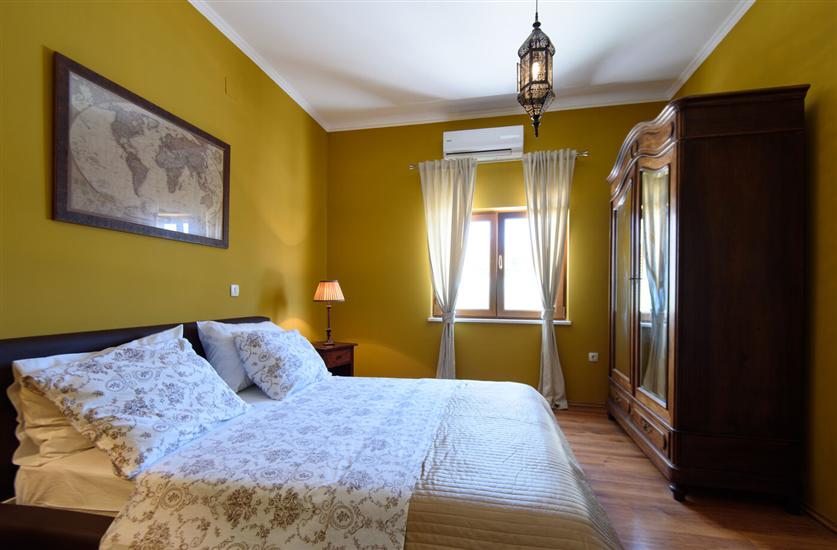 House K1, for 8 persons