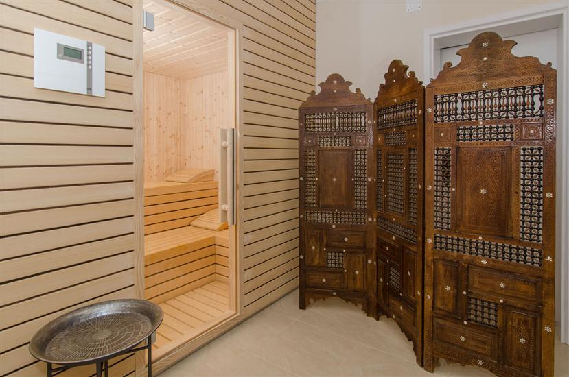 House K1, for 8 persons