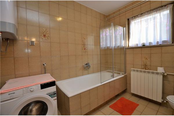 Apartment A1, for 5 persons