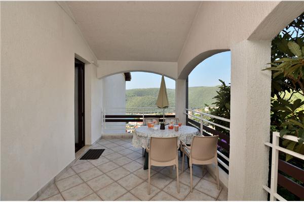 Apartment A1, for 5 persons