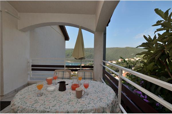 Apartment A1, for 5 persons