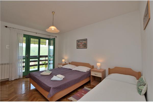Apartment A1, for 5 persons