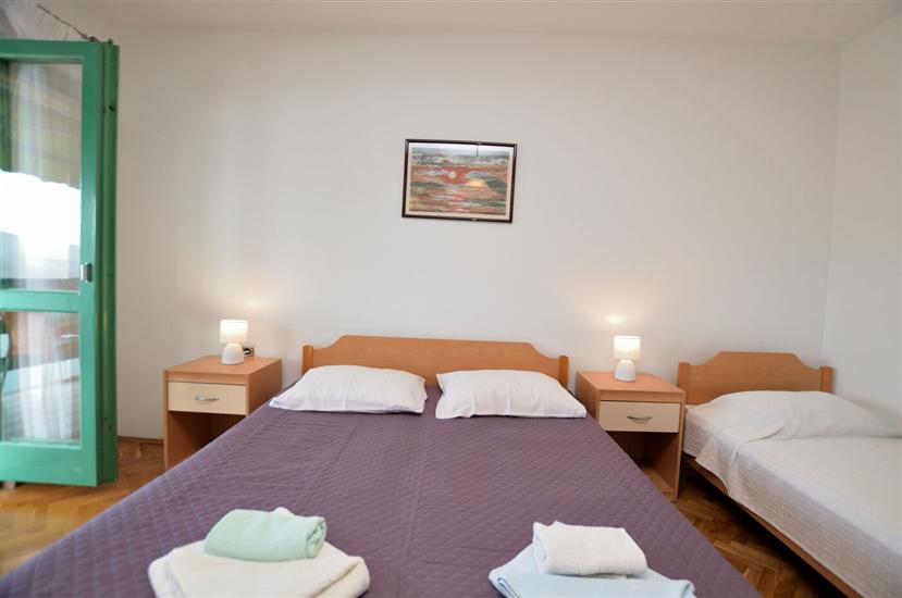 Apartment A1, for 5 persons